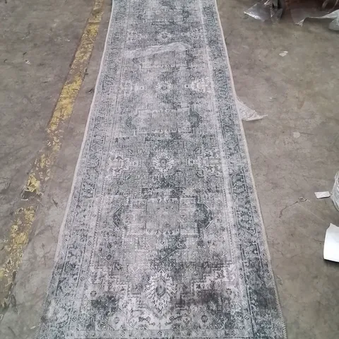 QUALITY DESIGNER AREA RUG - APPROXIMATELY 280X80CM