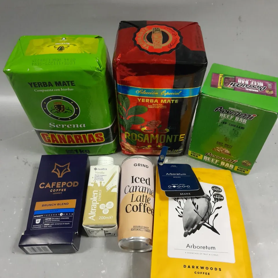 APPROXIMATELY 10 ASSORTED FOOD & DRINK PRODUCTS TO INCLUDE GRIND COFFEE, CAFEPOD COFFEE, PEPERAMI BEEF BAR ETC 