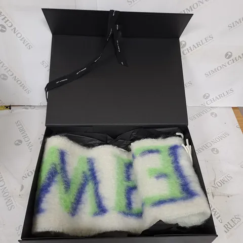 NET-A-PORTER WOOL SCALF IN BOX