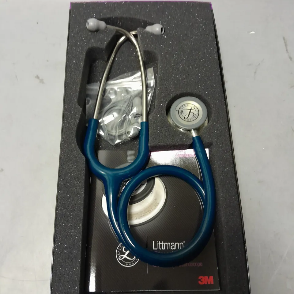 BOXED 3M LITTMANN CLASSIC III STETHOSCOPE