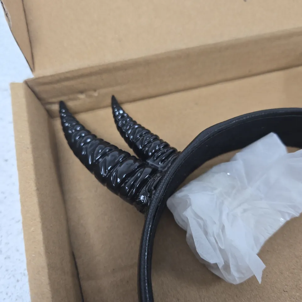 LOT OF APPROXIMATELY 60 BRAND NEW BOXED KILLSTAR SORROW SPIKE HAIR ACCESSORIES IN BLACK