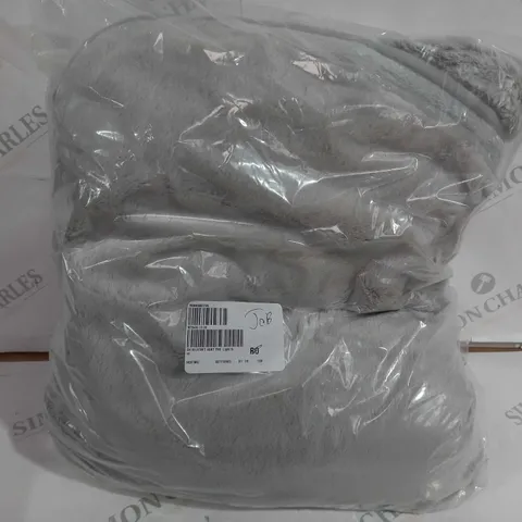 COZEE HOME HEATED BLANKET IN LIGHT GREY