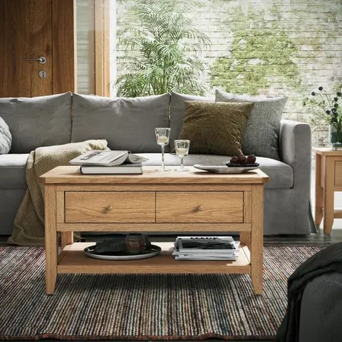 BOXED BROMLEY II COFFEE TABLE - TRADITIONAL OAK (1 BOX)