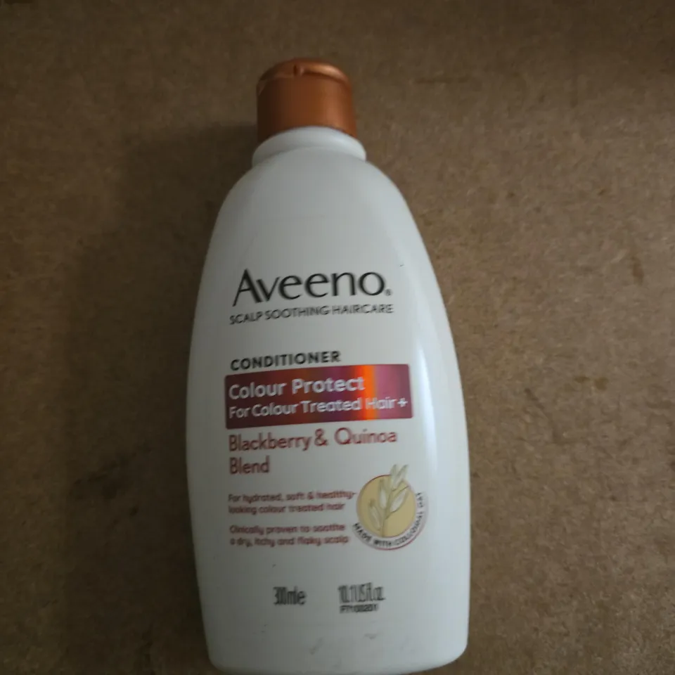 BOX OF APPROXIMATELY 10 ASSORTED BEAUTY PRODUCTS INCLUDING AVEENO CONDITIONER, OGX CONDITIONER ND PARADOX HAIR MASK
