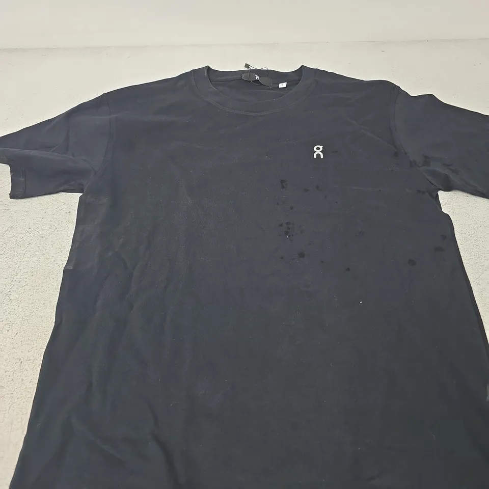 ON CLOUD CASUAL TEE - SIZE SMALL