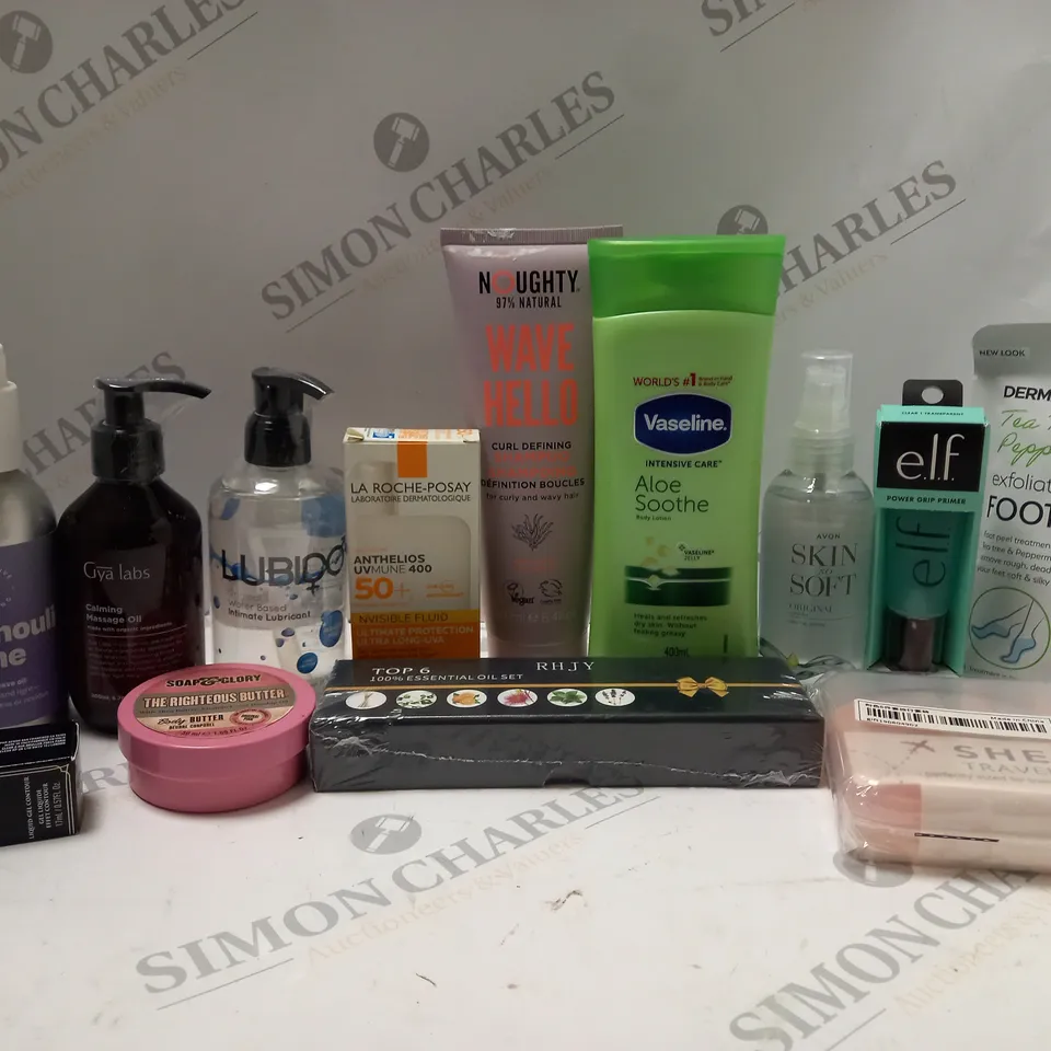 BOX OF APPROX 10 ASSORTED BEAUTY PRODUCTS TO INCLUDE SOAP&GLORY BUTTER, AVON DRY OIL SPRAY, E.L.F POWER GRIP PRIMER, ETC 