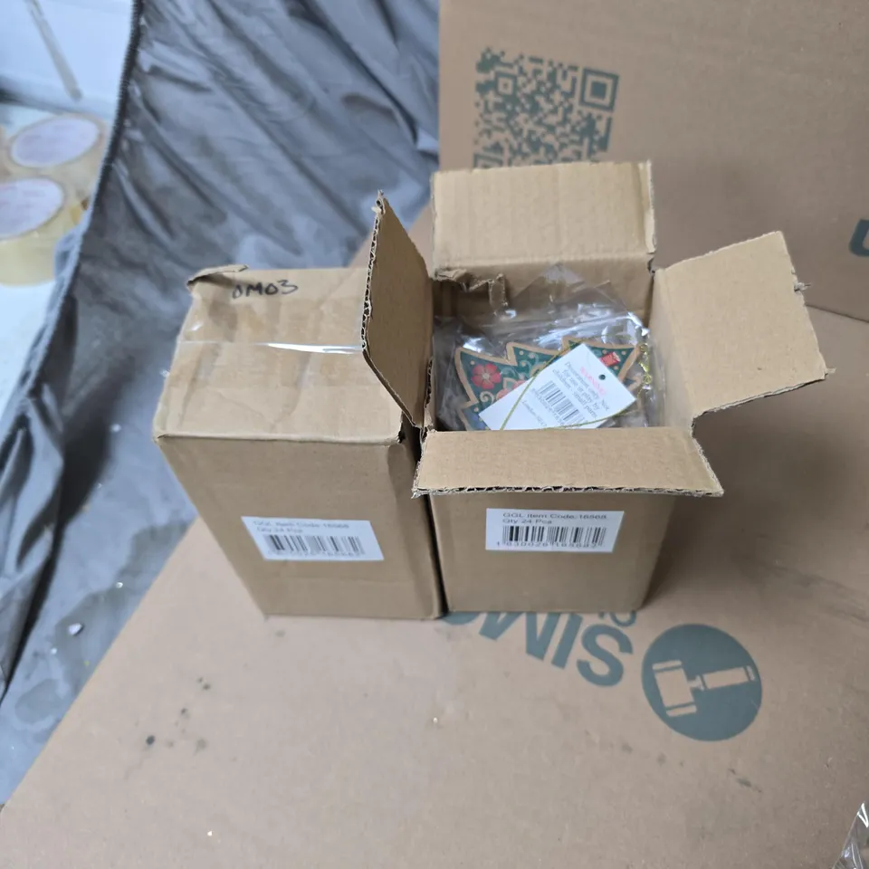 2 BOXES OF ASSORTED GISELA GRAHAM SMALL DECORATIONS 