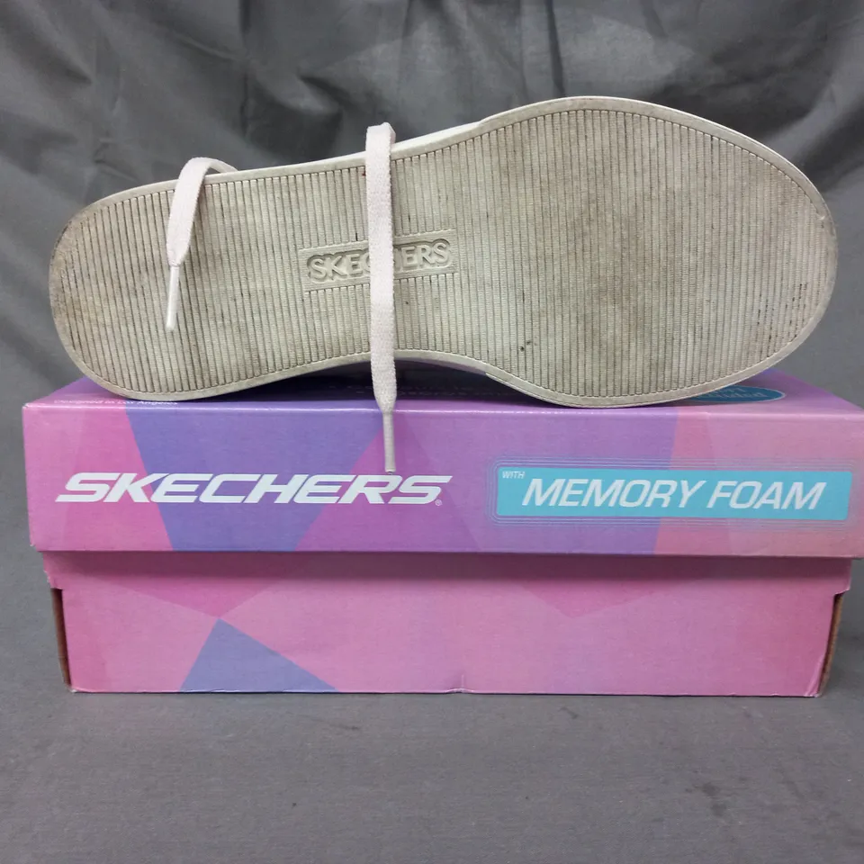 boxed PAIR OF SKECHERS COURT CLASSIC EDEN TRAINERS IN BLUSH SIZE 4.5 