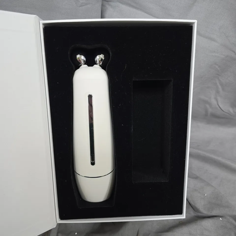 BOXED BEAUTECH SKIN REJUVENATING DEVICE PHOTON + RF + EMS