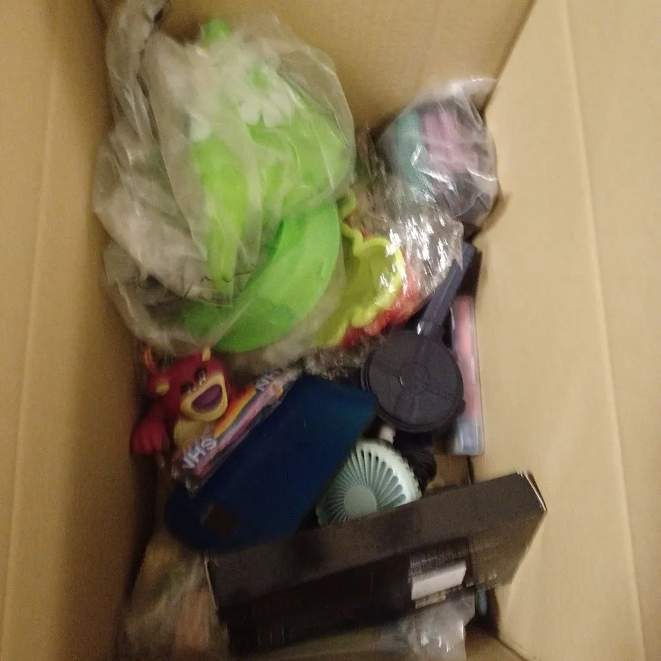 BOX OF APPROXIMATELY 15 ASSORTED ITEMS TO INCLUDE SLEEP MASK, SCALES, TOY STORY TOY ETC