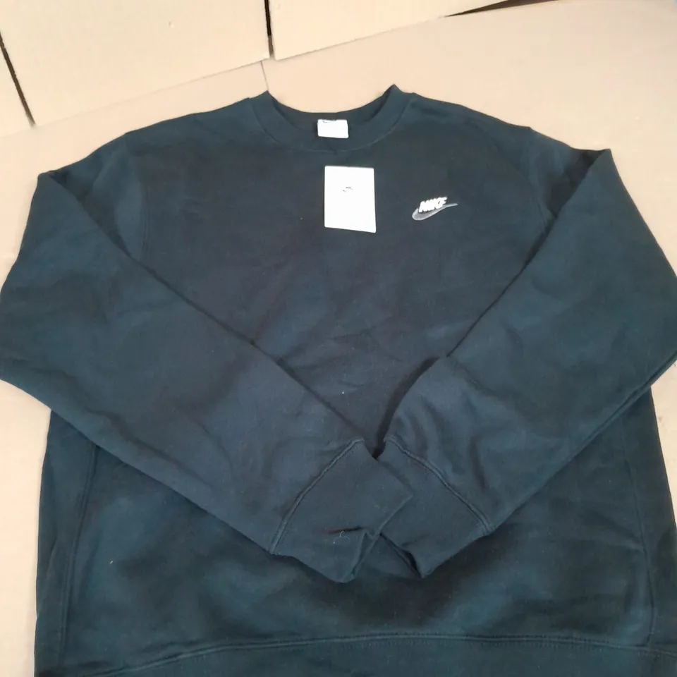 NIKE BLACK SWEATSHIRT SIZE M