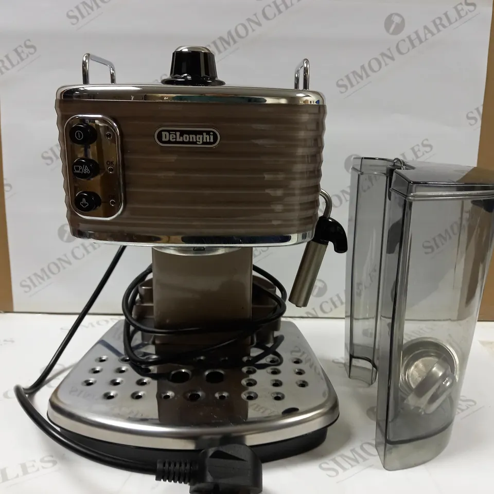 DELONGHI SCULTURA ESPRESSO AND CAPPUCCINO COFFEE MAKER