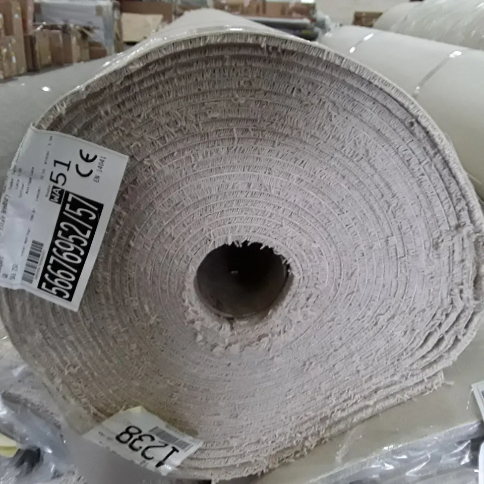 ROLL OF QUALITY TUDOR TWIST REGAL ANTIQUE LACE CARPET APPROXIMATELY 22.5×5M