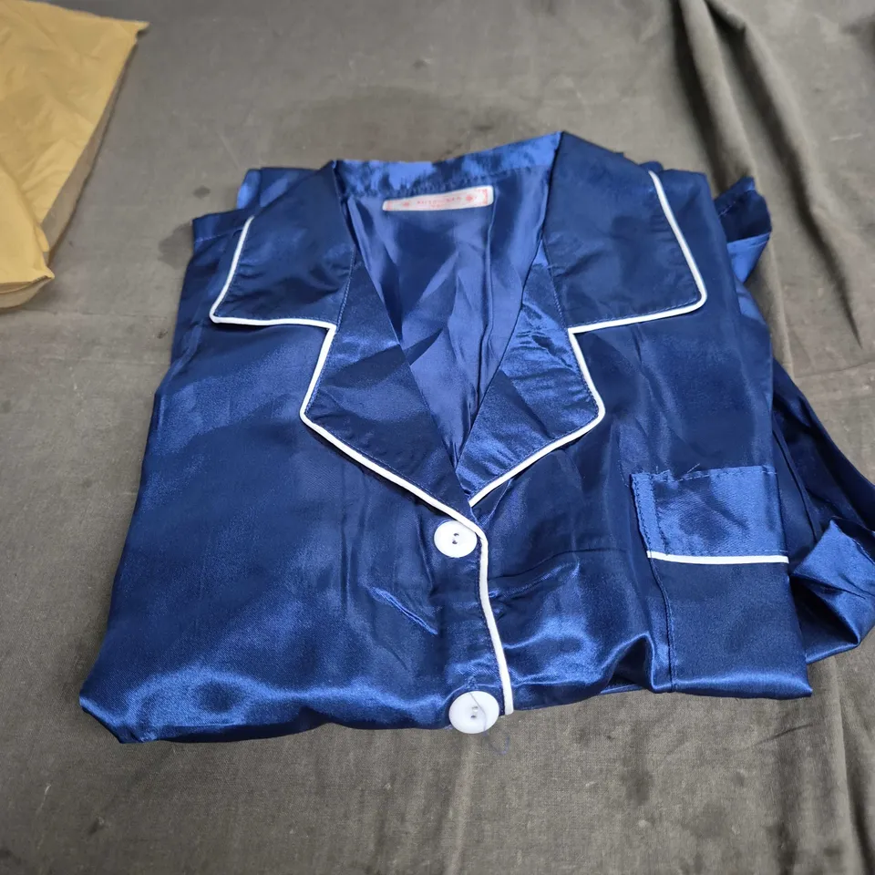 BLUE SATIN PYJAMAS WITH WHITE PIPING – SIZE M (160/84A)