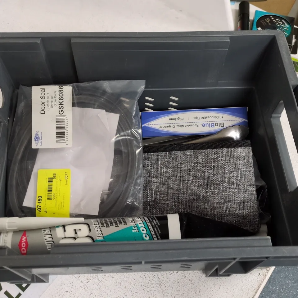 LOT OF APPROXIMATELY 15 ASSORTED HOUSHOLD ITEMS TO INCLUDE LAUNDRY SHEETS, SMOOTH JAZZ BOXSET AND DOW SILICONE