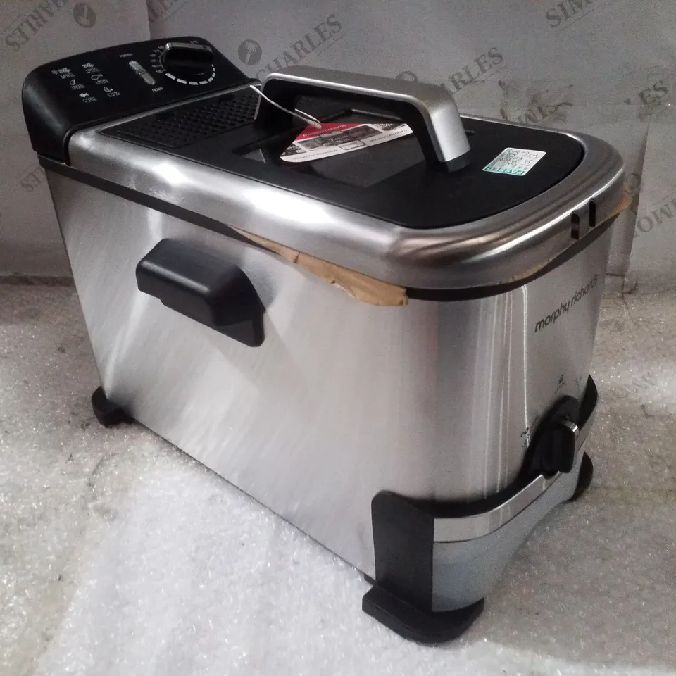 BOXED MORPHY RICHARDS FILTER PRO STAINLESS STEEL 3L DEEP FAT FRYER