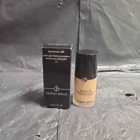 GIORGIO ARMANI LUMINOUS SILK FOUNDATION β SHADE 5.5, 30 ML