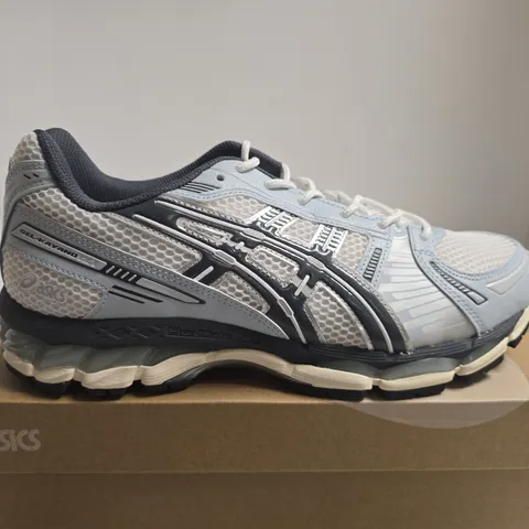 BOXED PAIR OF ASICS GEL-KAYANO 12.1 WHITE/CARRIER GREY RUNNING SHOES – UK 9