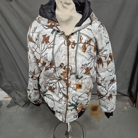CARHARTT WATER RESISTANT JACKET IN TREE PRINT SIZE XL