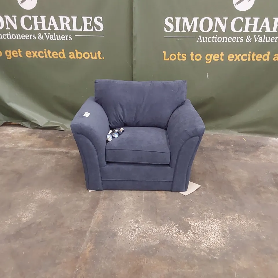QUALITY DESIGNER DURY FABRIC UPHOLSTERED ARMCHAIR - BLUE