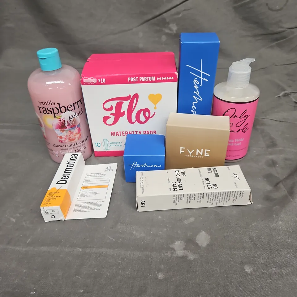 APPROXIMATEY 20 HEALTH AND BEAUTY PRODUCTS TO INCLUDE - ONLY CURLS MEGA HOLD CURL GEL - FLO MATERNITY PADS - HERSHESONS ALMOST EVERYTHING CREAM - ETC