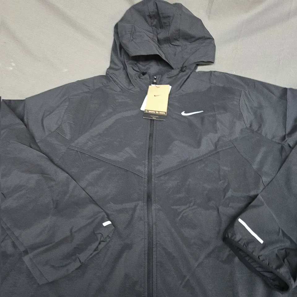 NIKE LOGO FULL ZIP RUNNING JACKET SIZE L