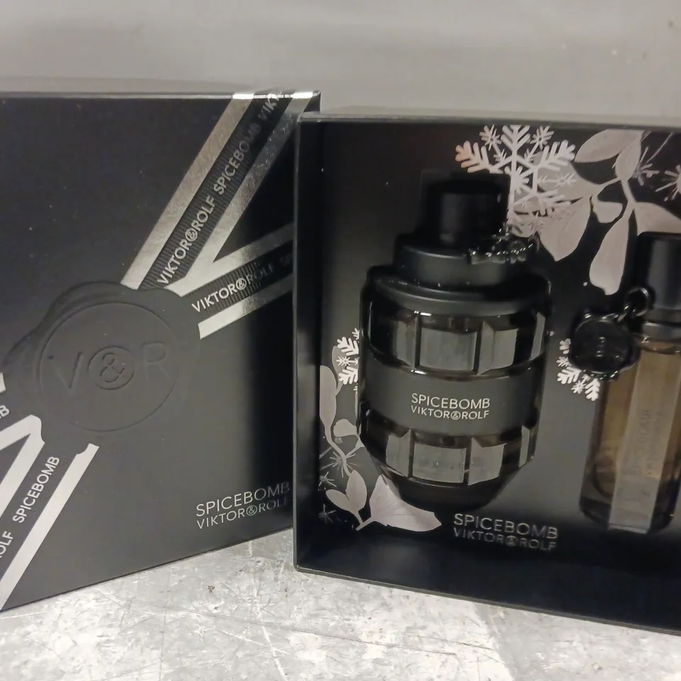 VIKTOR & ROLF SPICEBOMB EAU DE TOILETTE 90ML GIFT SET