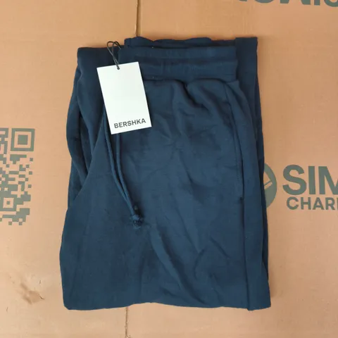 BERSHKA SWEATPANTS IN NAVY SIZE MEDIUM