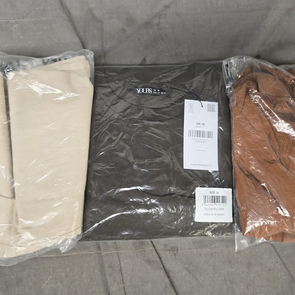 APPROXIMATELY 25 ASSORTED CLOTHING AND FASHION PRODUCTS IN VARIOUS STYLES AND SIZES - COLLECTION ONLY