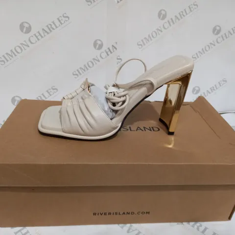 BOXED RIVER ISLAND CRÈME WIDE FOOTED HEELS - UK 6