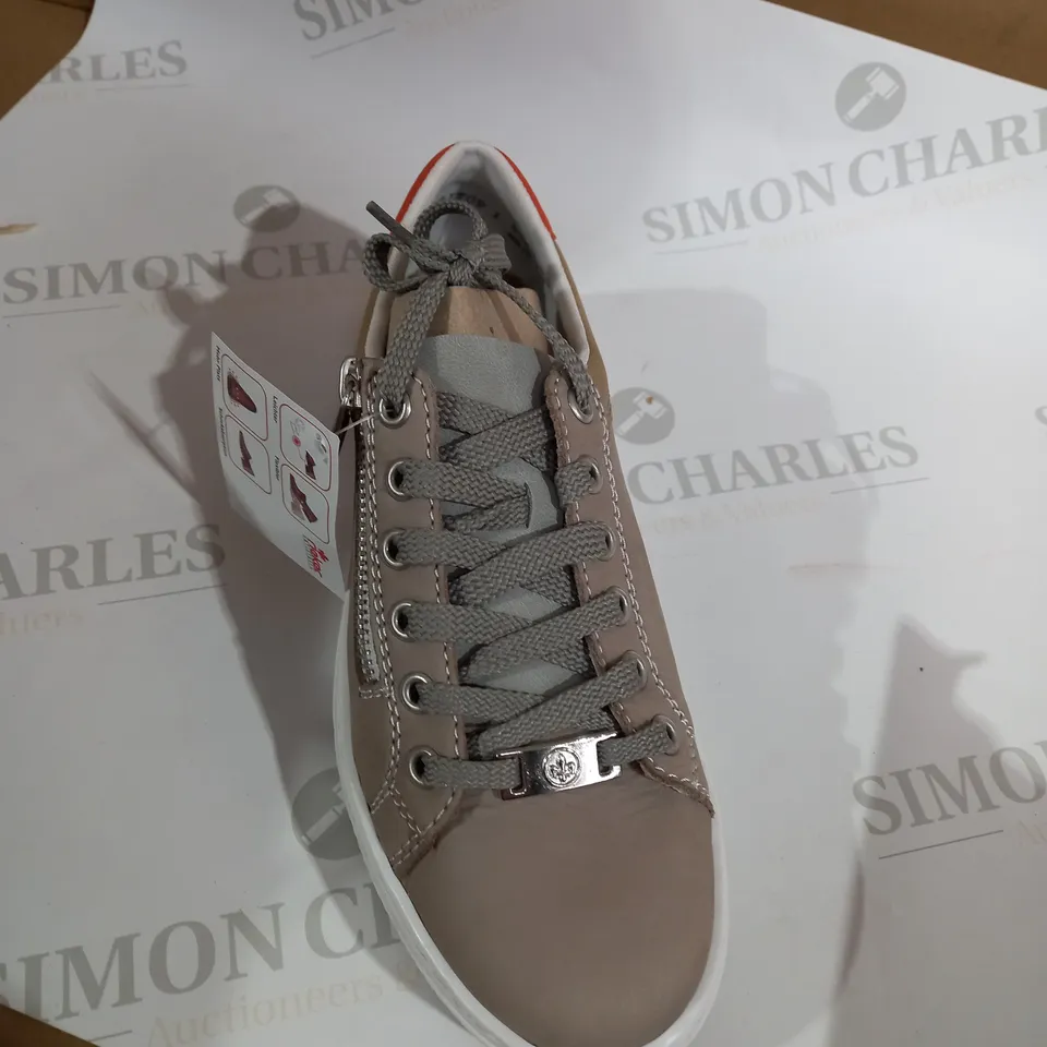 RIEKER BEIGE TRAINERS SIZE 4
