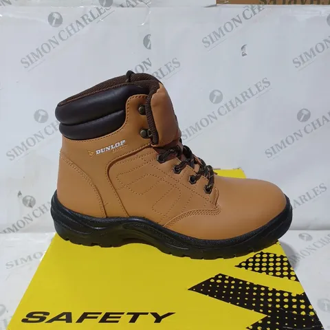 BOXED DUNLOP DAKOTA MENS SAFETY BOOTS - SIZE 9