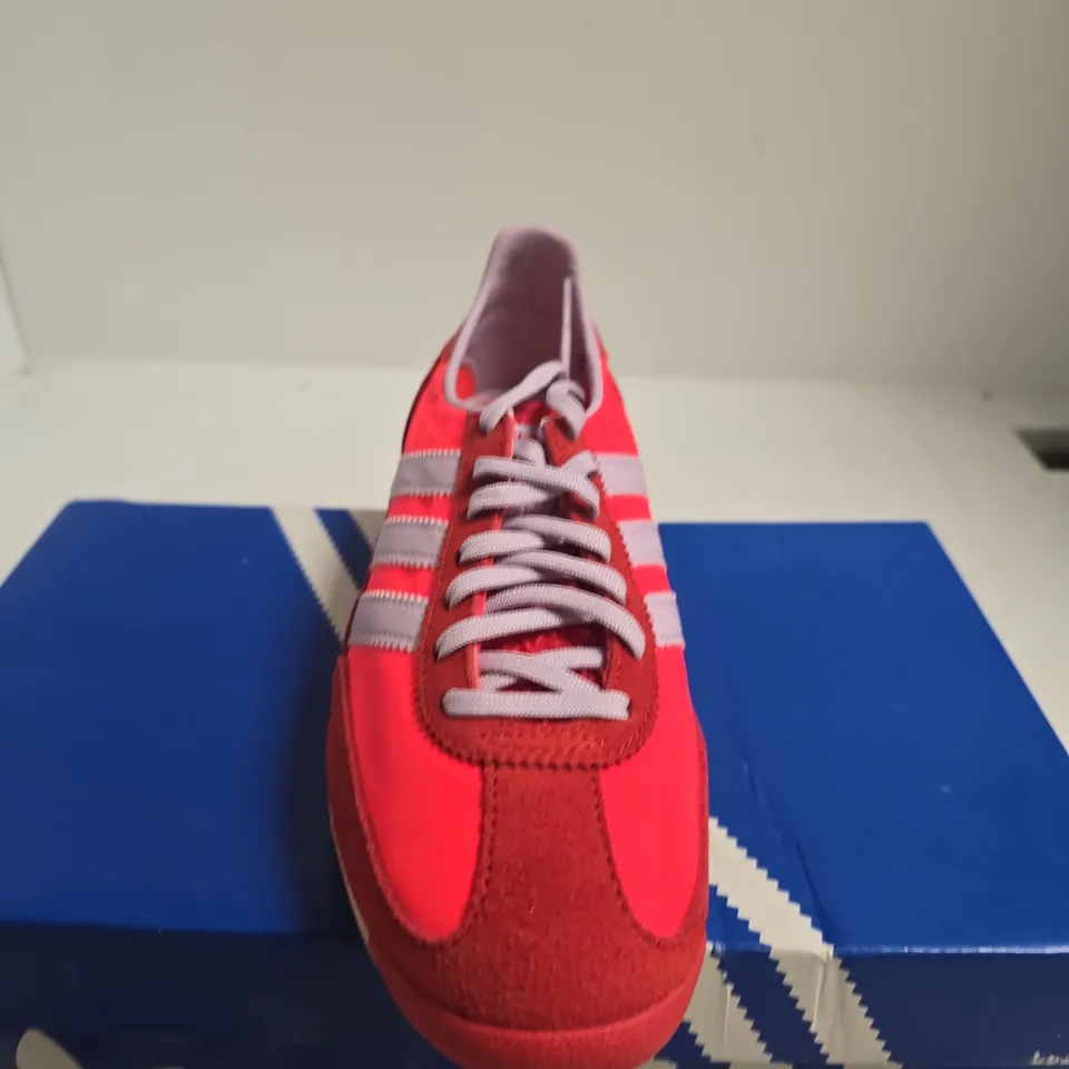 BOXED PAIR OF ADIDAS SL72 OG W WOMEN'S SNEAKERS – RED/PINK, UK 6
