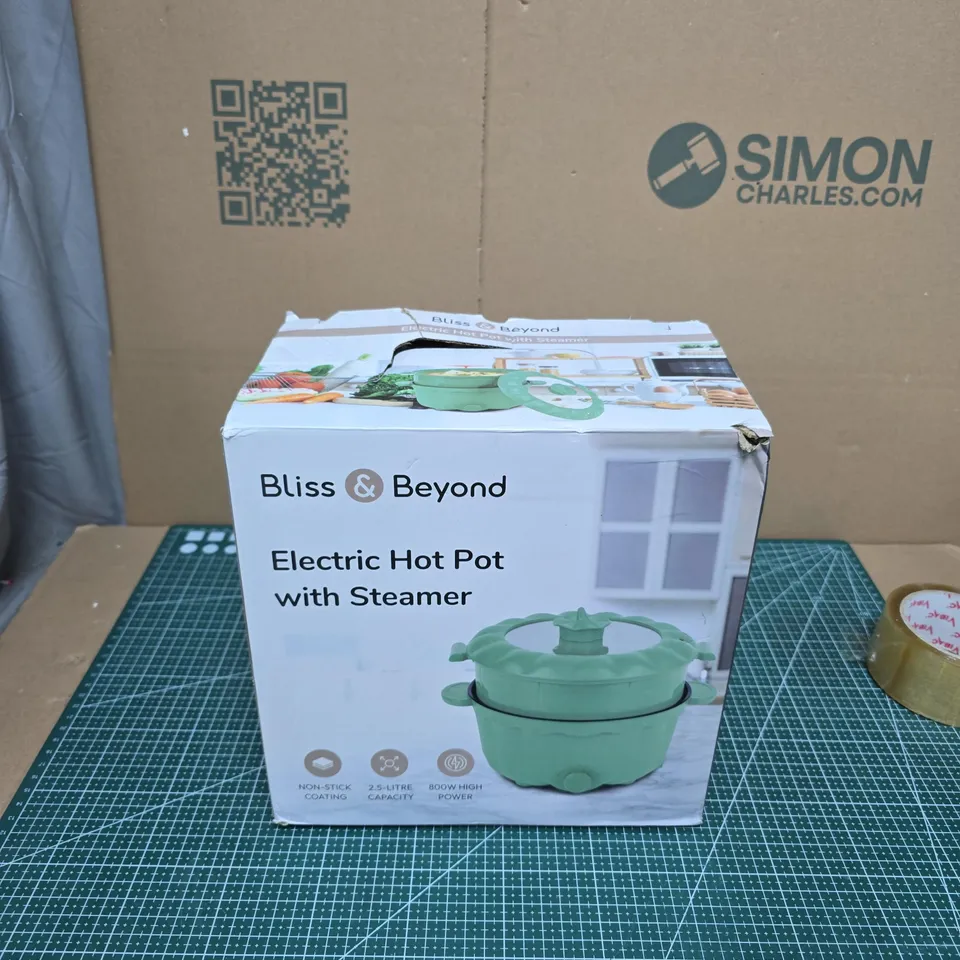 BLISS & BEYOND ELECTRIC HOT POT WITH STEAMER – BOXED, 2.5-LITRE CAPACITY