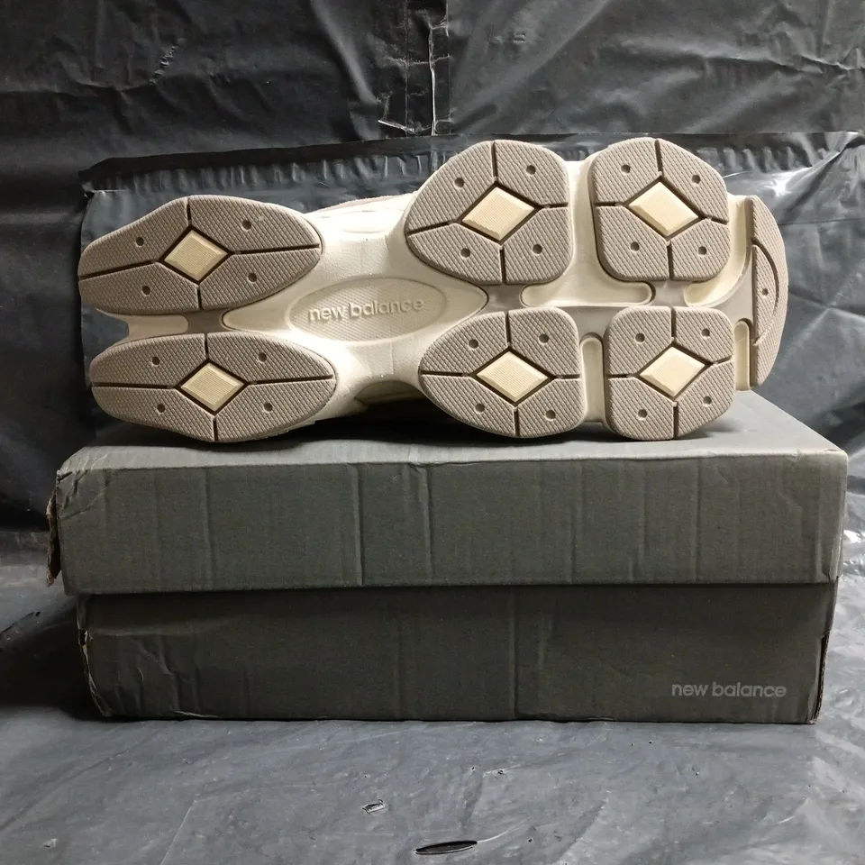 BOXED PAIR OF NEW BALANCE 9060 TRAINERS IN BROWN MULTI SIZE UK 9.5