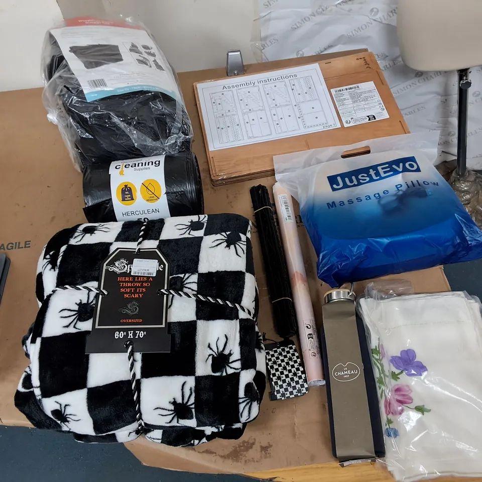 APROXIMATELY 15 ASSORTED HOUSEHOLD ITEMS TO INCLUDE MASSAGE PILLOW, WHEELCHAIR TRAVEL STORAGE BAG, AND OVERSIZED BLANKET ETC. 