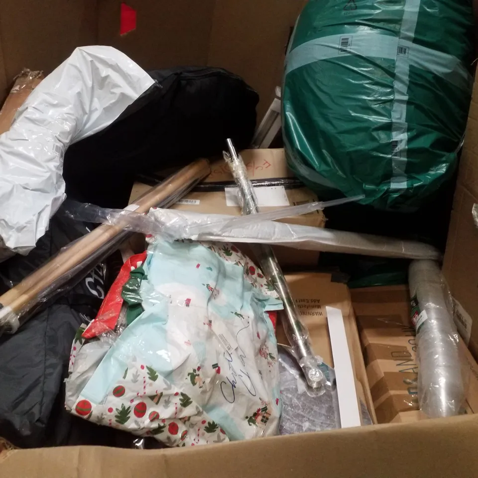 PALLET CONTAINING ASSORTED PRODUCTS INCLUDING PIZZA STONE, STROLLER, POP UP TENT, ROLLER BLIND & BUG-A-SALT GUN