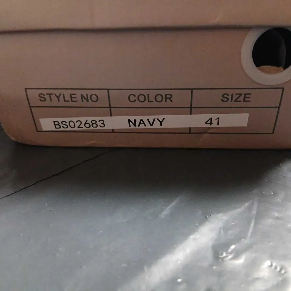 LA BOTTINE SOURIANTE NAVY ESPADRILLE SANDALS – UK 7.5 (EU 41)