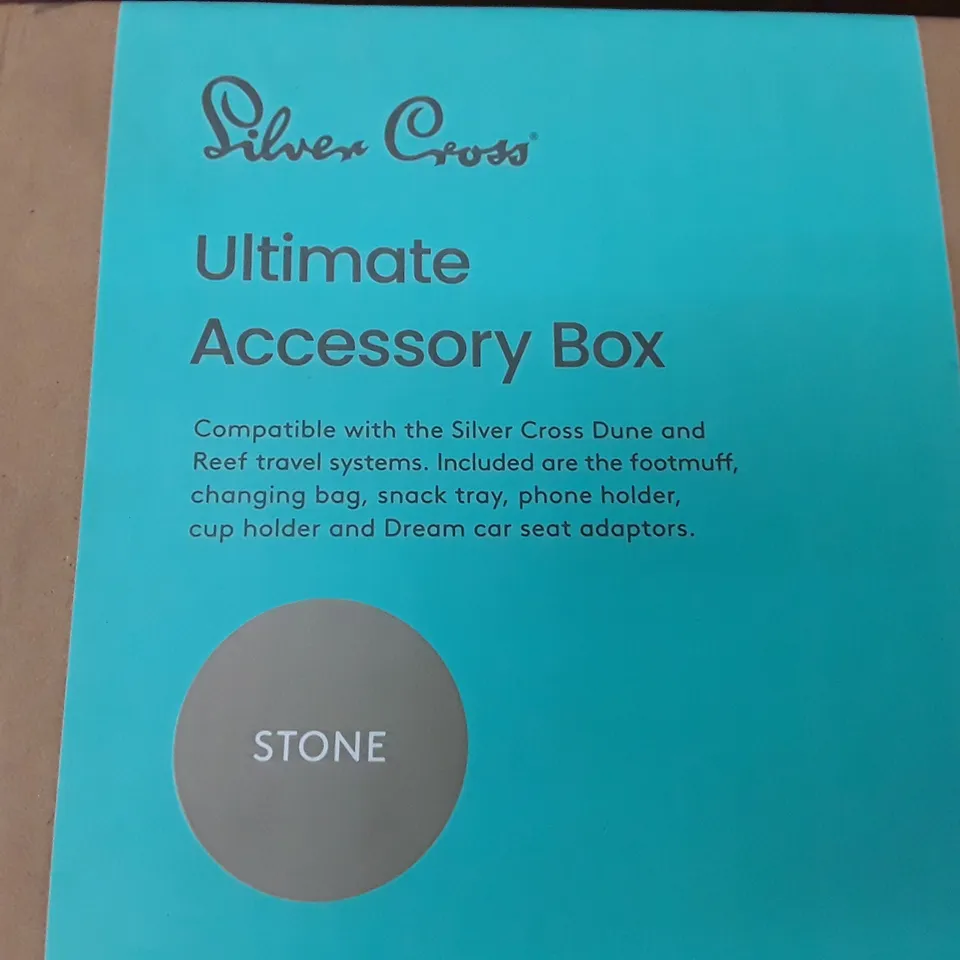 BOXED SILVER CROSS FIRST BED CARRYCOT, I-SIZE BASE & ULTIMATE ACCESSORY BOX (3 BOXES)