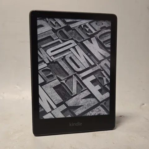 AMAZON KINDLE E-READER