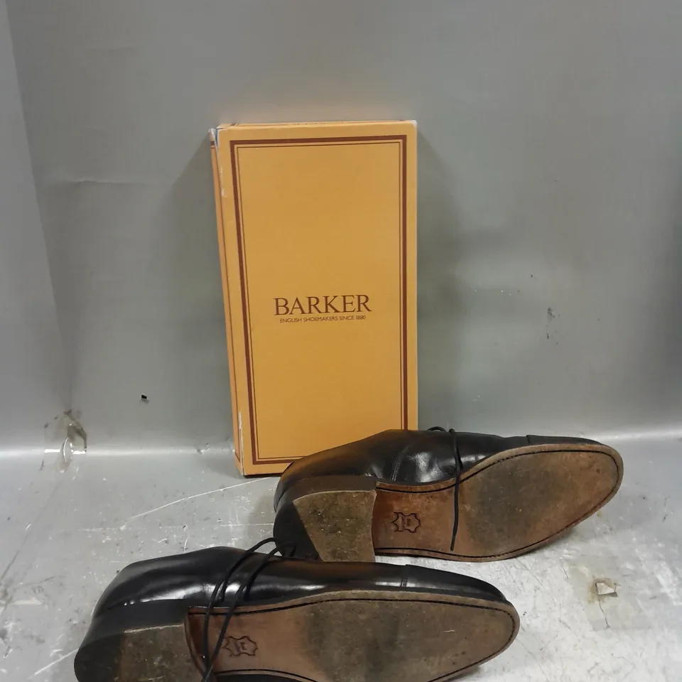BOXED PAIR OF BARKER LUTON CAFT LACE UP BLACK SIZE 10