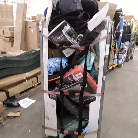 CAGE TO CONTAIN AN ASSORTMENT OF SOFT SHELL LIGHT TRAVEL BAGS