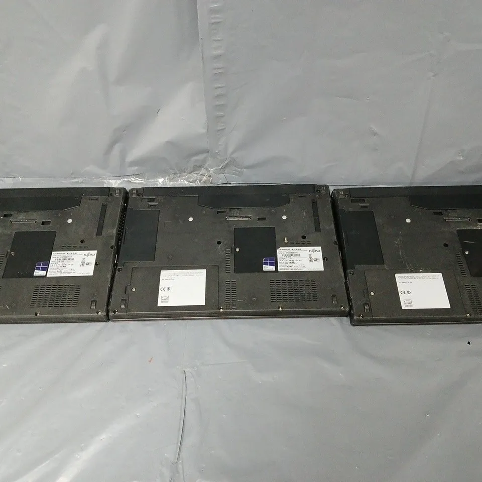 3 FUJITSU LIFEBOOK E734