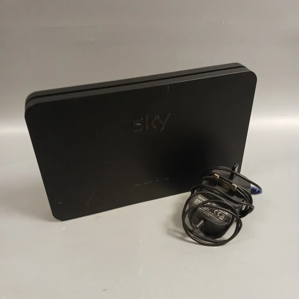 SKY Q BROADBAND HUB 4 DUAL BAND WIRELESS ROUTER
