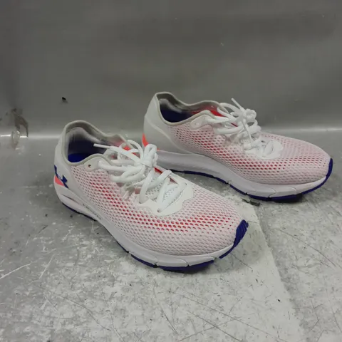 UNBOXED PAIR OF UNDER ARMOR HOVR SONIC RUNNING UK 6