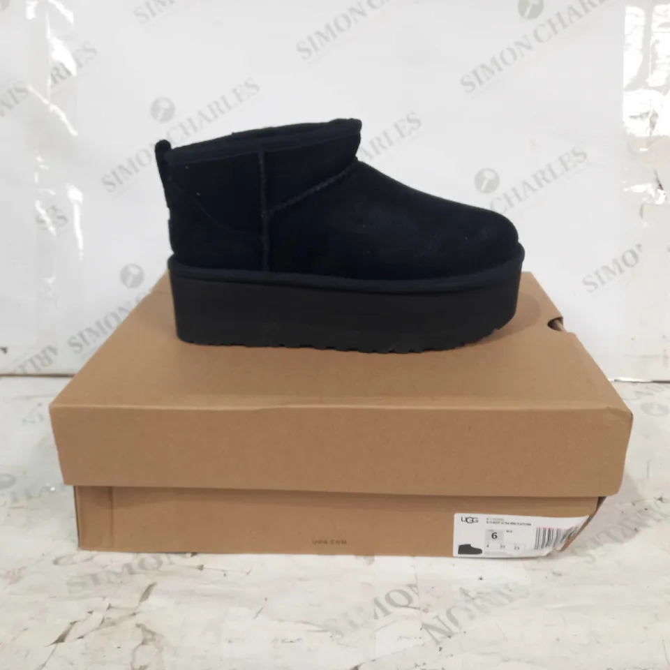 BOXED PAIR OF UGG CLASSIC MINI PLATFORM SHOES IN BLACK UK SIZE 4