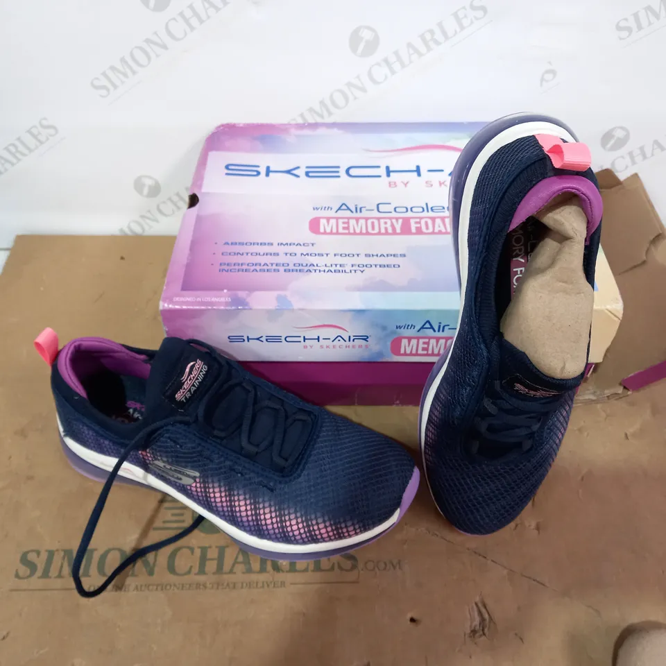 BOXED PAIR OF SKECHERS - SIZE 4.5
