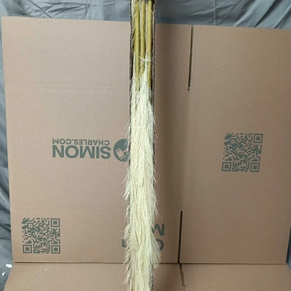 BOX OF APPROX 185 GISELA GRAHAM LONDON ARTIFICIAL PLANTS 