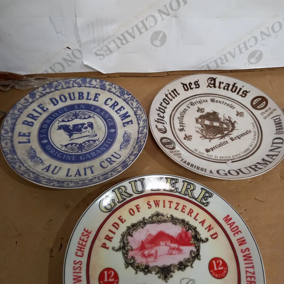 GOURMENT CHEESE SET OF 3 CHEESE PLATES  