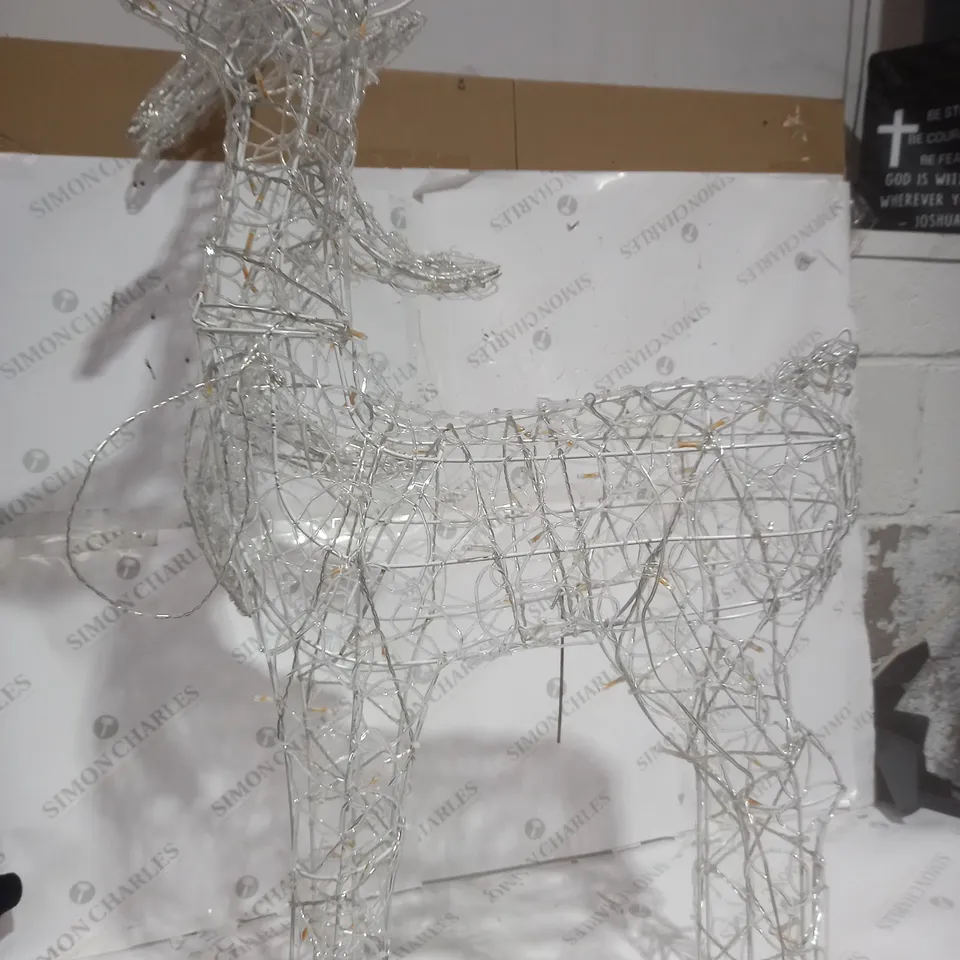 BOXED FESTIVE INDOOR/OUTDOOR PRE LIT RAINDEER 